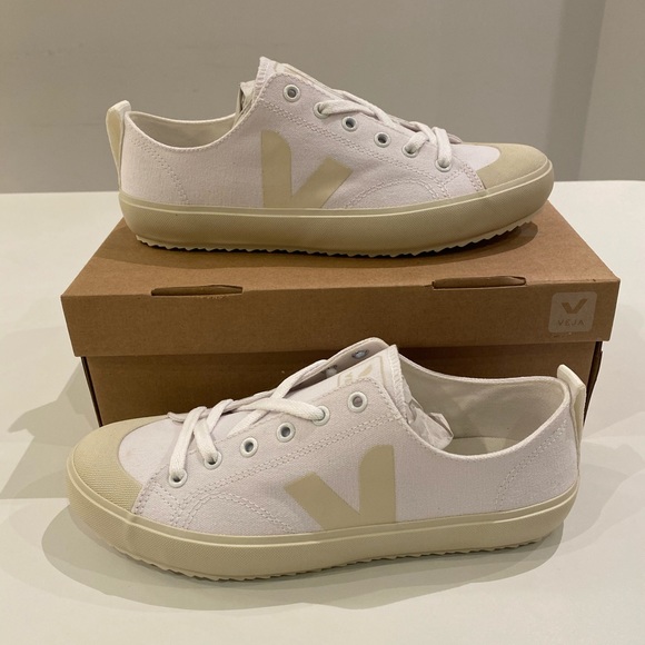 Veja Nova Canvas Sneaker White sz 9US/40EU NIB - Picture 4 of 8